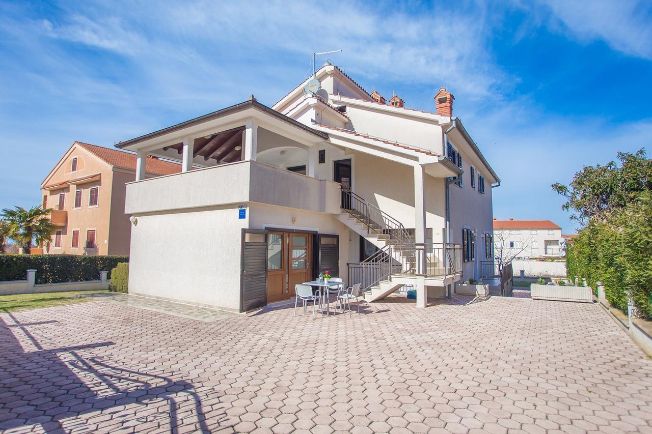 Punta B Hotel Poreč Exterior foto